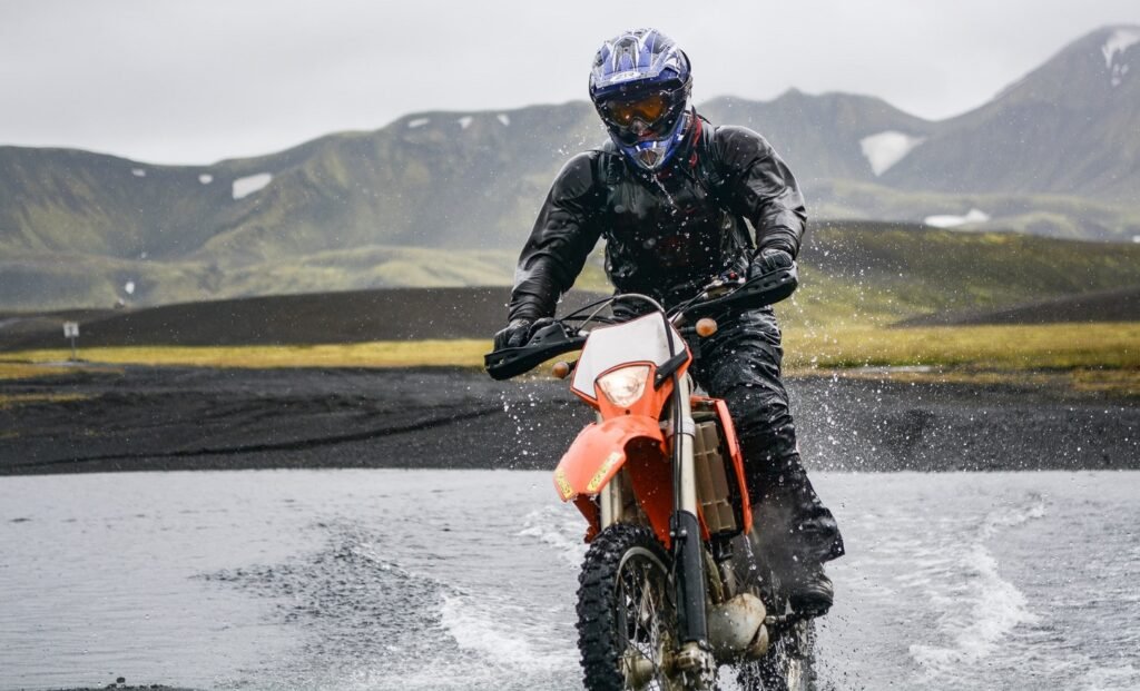 Read more about the article Best waterproof motorcycle riding pants for beginners