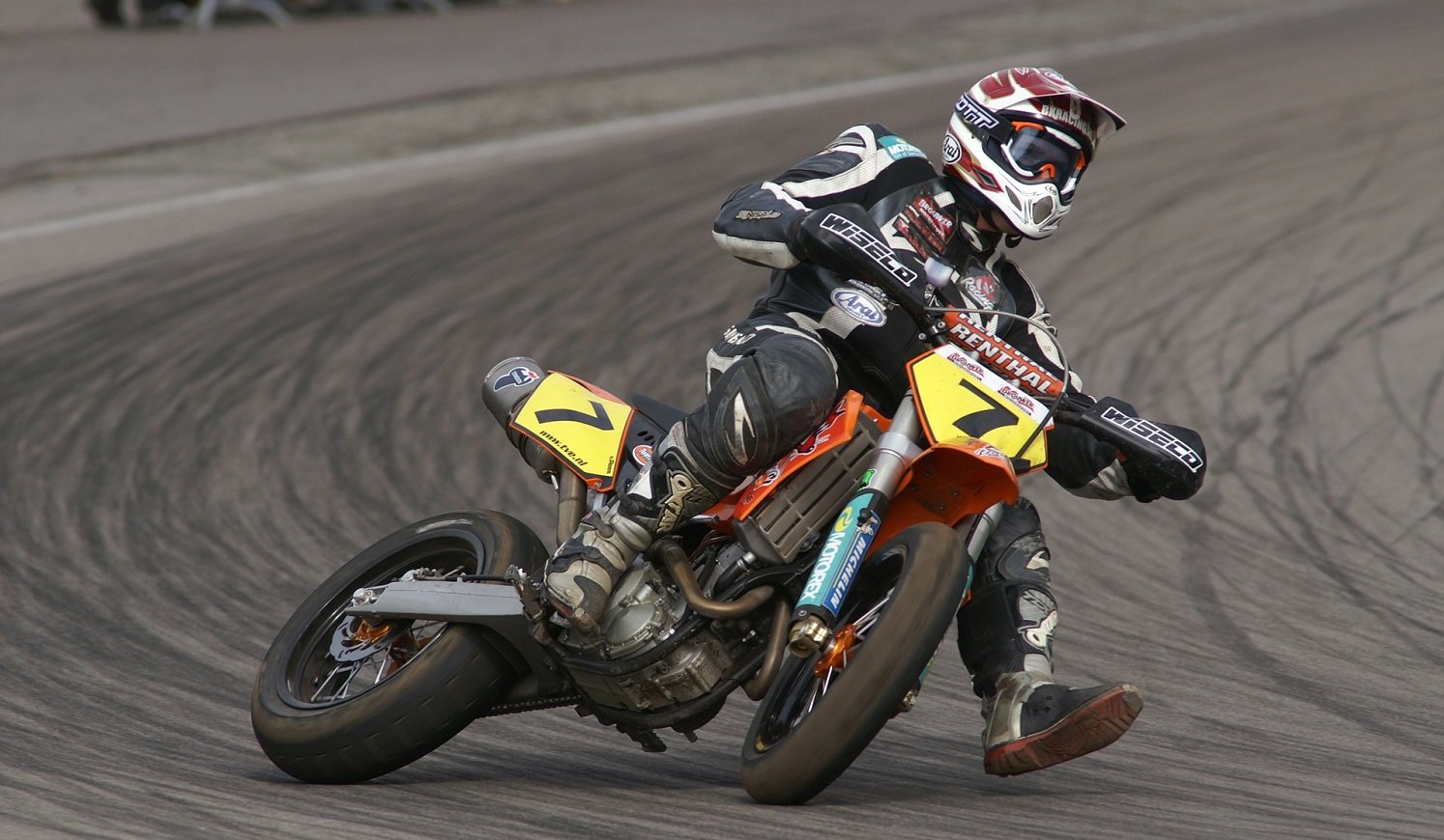 Read more about the article Best Supermoto Bikes