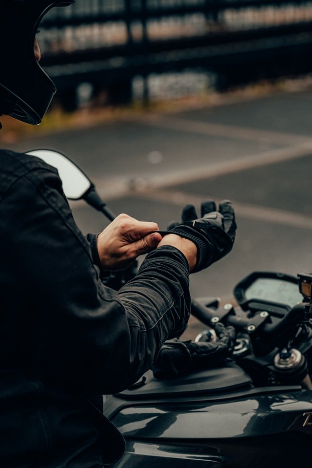How to wash textile motorcycle gloves
