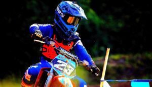 Read more about the article Dirt Bike Gear For Youth & Kids