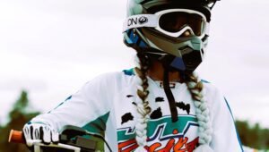 Read more about the article Beginner Dirt Bikes For Women Riders