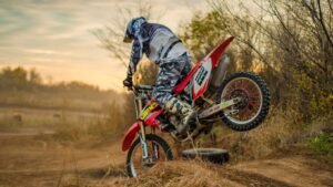 Read more about the article What’s The Best Dirt Bike Boot For A Beginner Adult?